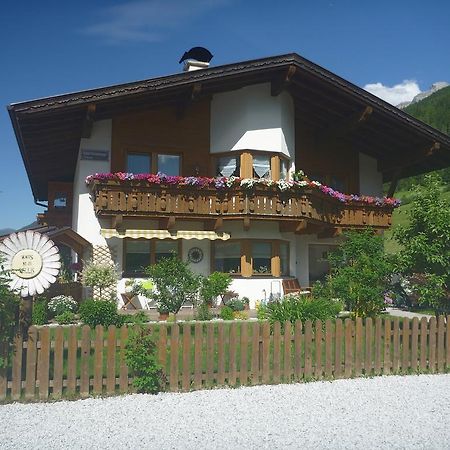 Haus Bellis Appartement Neustift im Stubaital Buitenkant foto